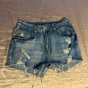 SHEIN medium shorts honestly fit a little snug but super cute and flattering on